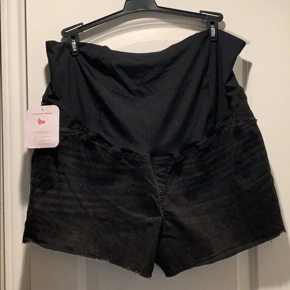 Isabel Maternity MIDI Shorts Black 8 waist 29 NWT - Picture 2 of 12